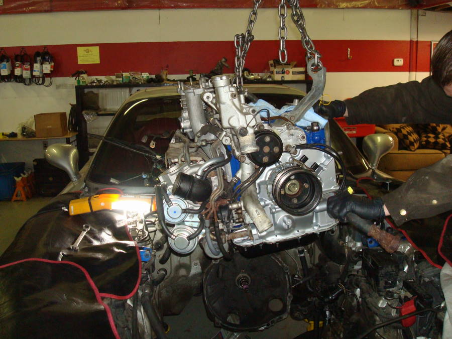 Banzai Racing (Brabbs RX7 Engine Installation)