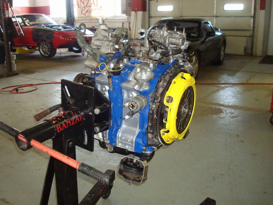 Banzai Racing (Brabbs RX7 Engine Installation)