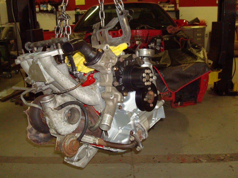 Banzai Racing (Cataldo RX-7 Engine Installation)