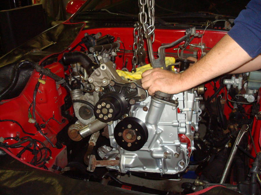 Banzai Racing (Cataldo RX-7 Engine Installation)