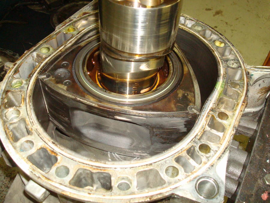 Banzai Racing (Mohammed RX-7 Engine Removal and Breakdown)